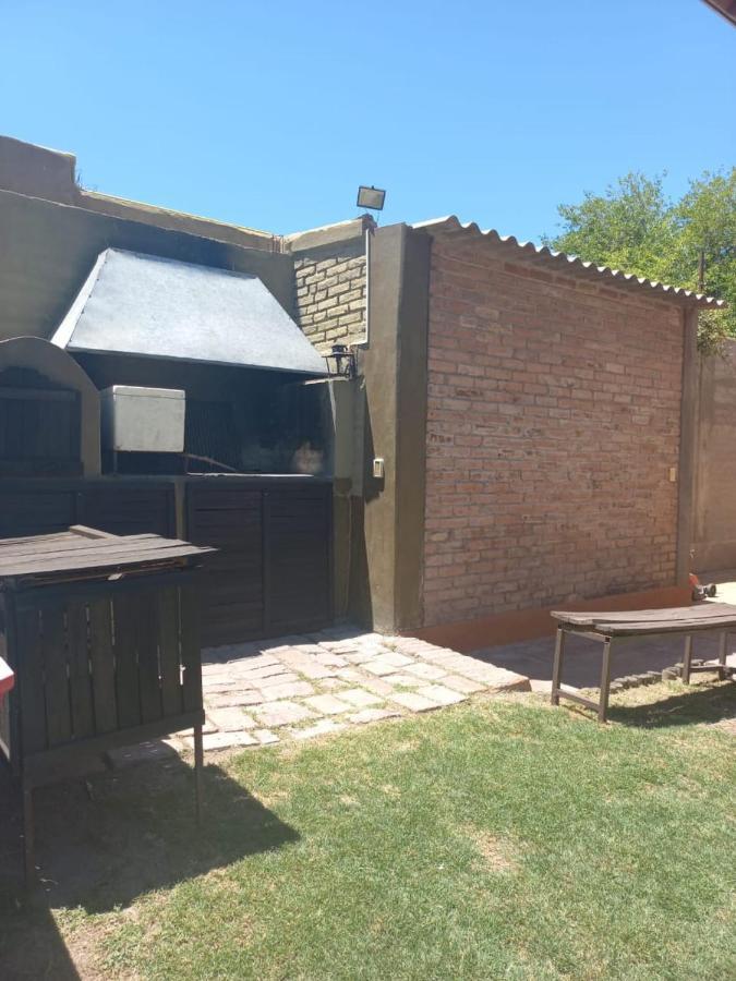 Casa Confortable - Parque Central - Estacionamiento, Patio, 3 Banos, 5 Habitaciones - La Cieneguita Eksteriør billede