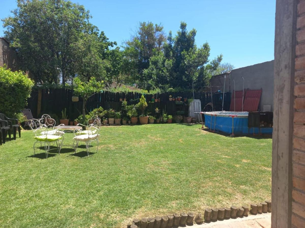 Casa Confortable - Parque Central - Estacionamiento, Patio, 3 Banos, 5 Habitaciones - La Cieneguita Eksteriør billede