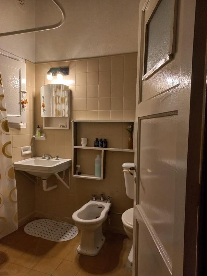 Casa Confortable - Parque Central - Estacionamiento, Patio, 3 Banos, 5 Habitaciones - La Cieneguita Eksteriør billede